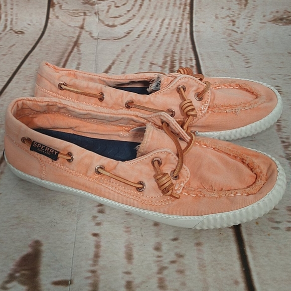 women's sayel away sneaker